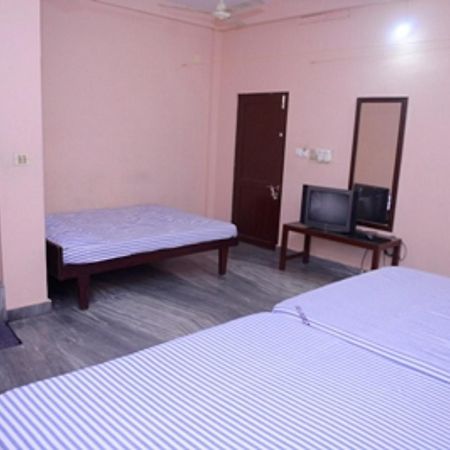 Ppg Tourist Home Chottanikara Ngoại thất bức ảnh