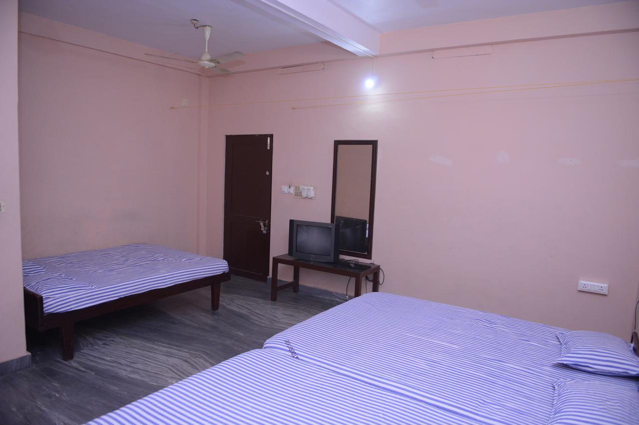 Ppg Tourist Home Chottanikara Ngoại thất bức ảnh