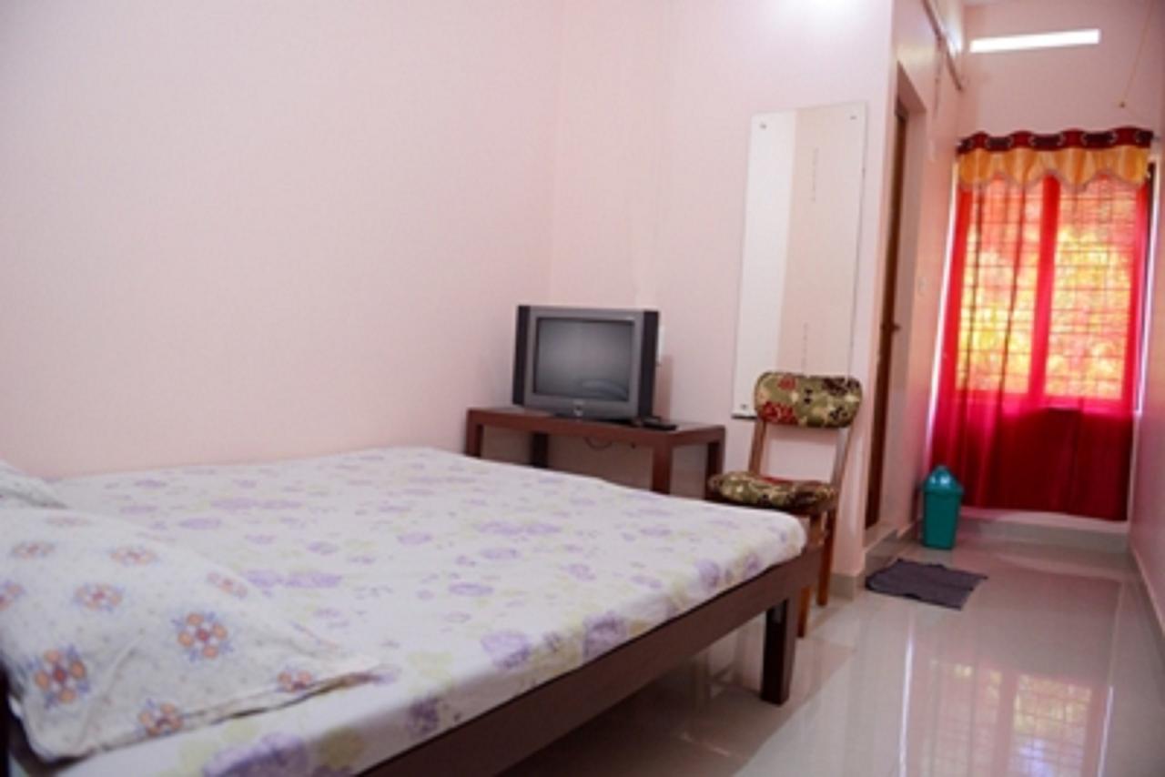 Ppg Tourist Home Chottanikara Ngoại thất bức ảnh