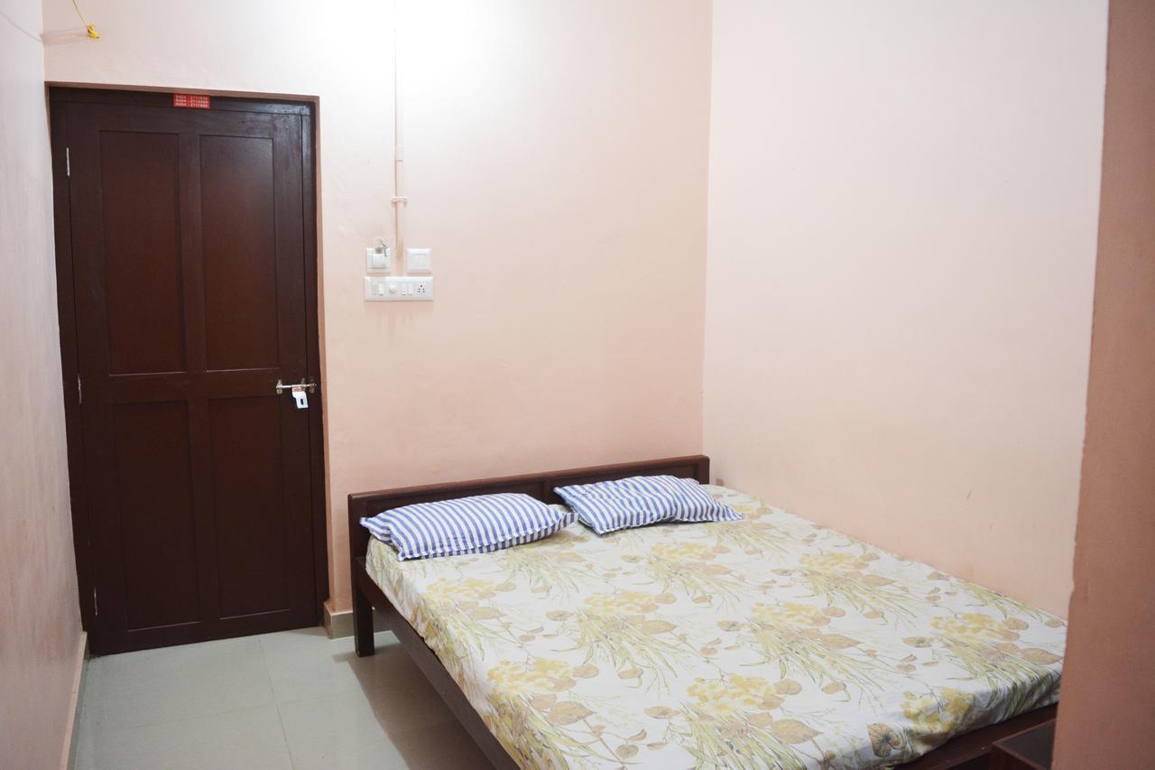Ppg Tourist Home Chottanikara Ngoại thất bức ảnh